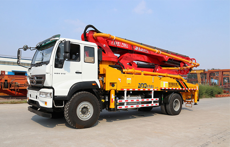 Structure of concrete pump truck