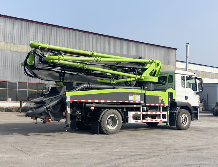 31 Meters of Concrete Pump Truck