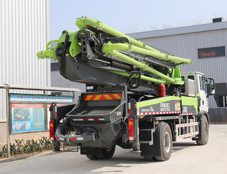 38 Meters of Concrete Pump Truck