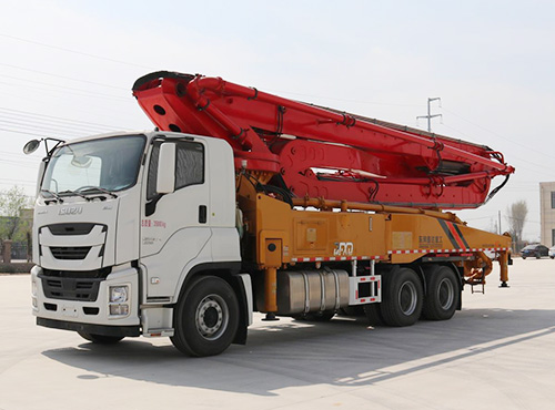 47 Meters of Concrete Pump Truck