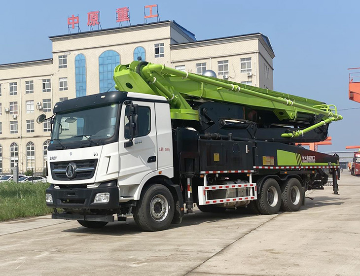 52 Meters of Concrete Pump Truck